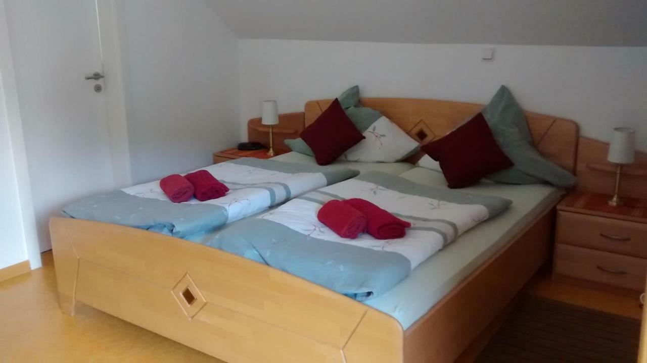 Weingut Sauer-Kettermann Villa Enkirch Exteriör bild
